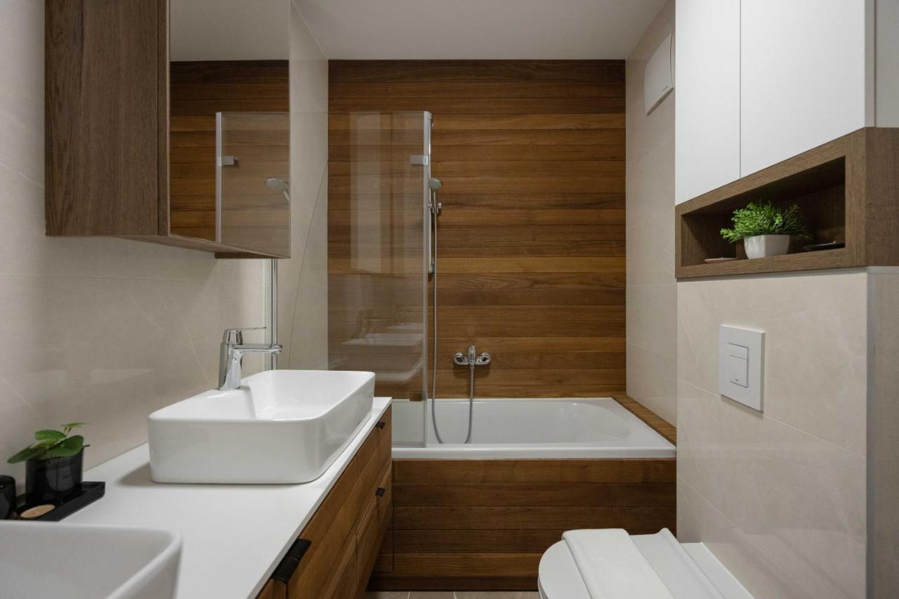 Stylish 2Bdr Apartment- Free Garage ザグレブ エクステリア 写真