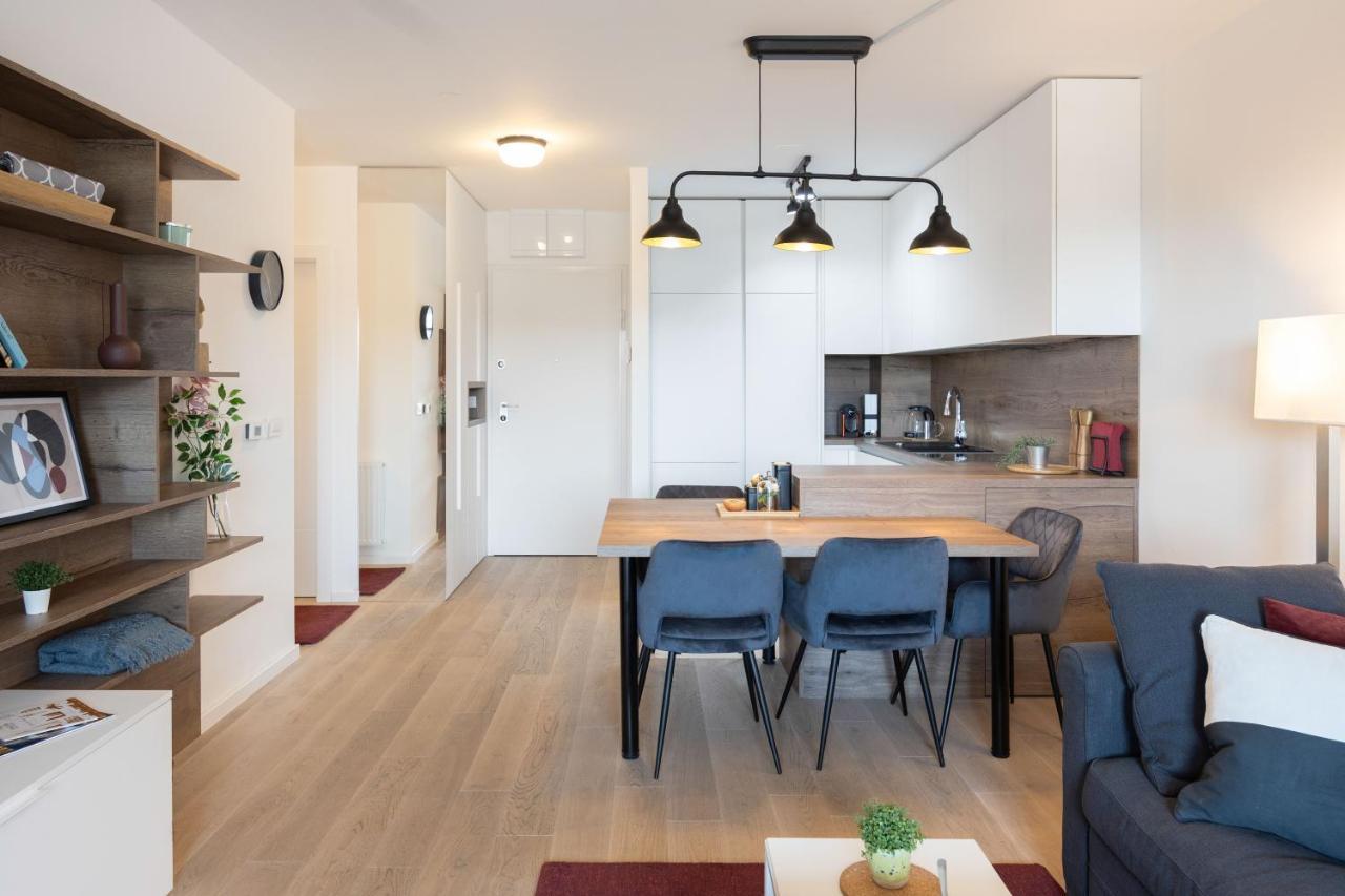 Stylish 2Bdr Apartment- Free Garage ザグレブ エクステリア 写真