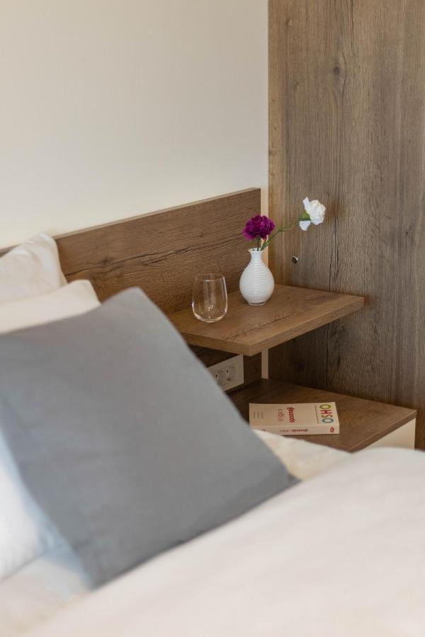 Stylish 2Bdr Apartment- Free Garage ザグレブ エクステリア 写真
